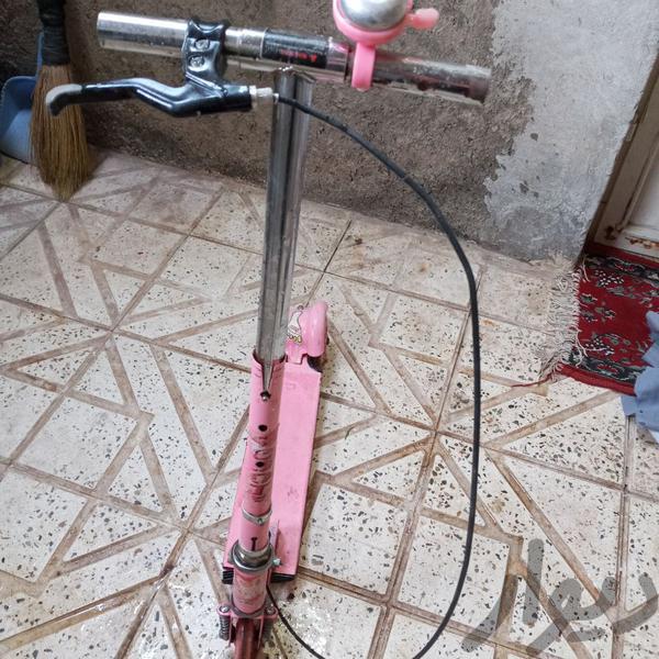 اسکوتردرحدنو