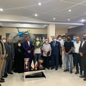 مراسم بدرقه ملی پوش دوچرخه سواری کشورمان برگزار شد