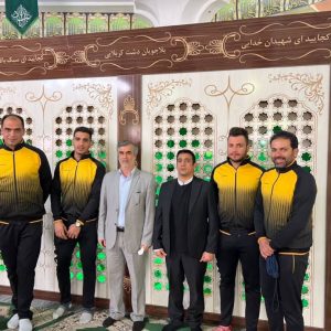 ادای احترام اعضای تیم‌ملی دوچرخه‌سواری سرعت ایران به مقام شامخ شهدای شلمچه
